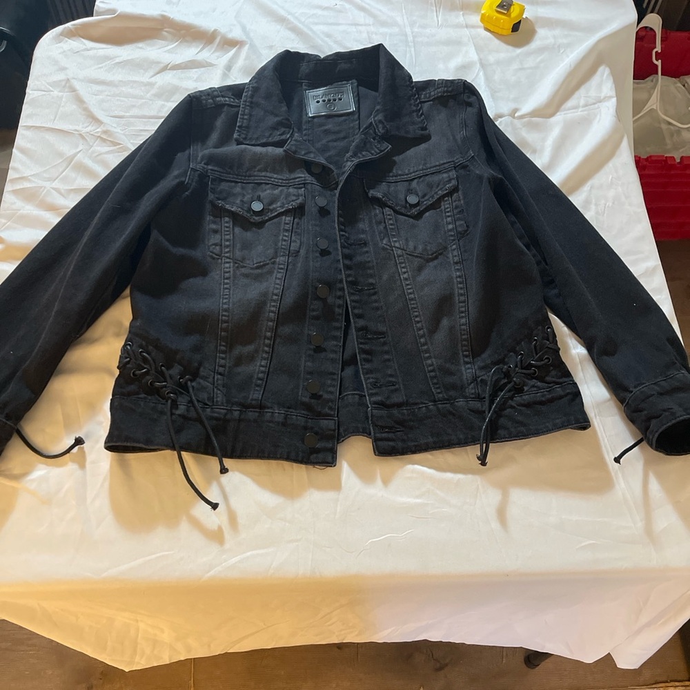 Black Denim Jacket Lace-Up Sleeve & Side Cropped Women’s Small 100% Cotton - Picture 3 of 10